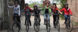 hanoi-group-bike-riders